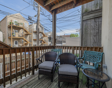 1640 W Blackhawk Street - Photo Thumbnail 10