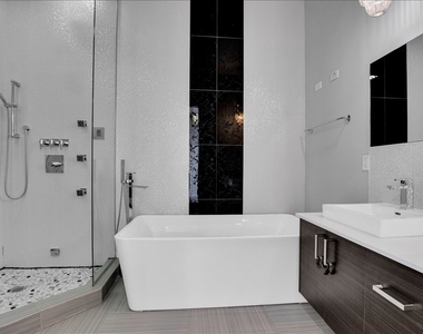 1821 W Armitage Avenue - Photo Thumbnail 17