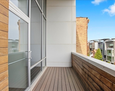 1821 W Armitage Avenue - Photo Thumbnail 19