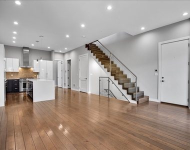 1821 W Armitage Avenue - Photo Thumbnail 2