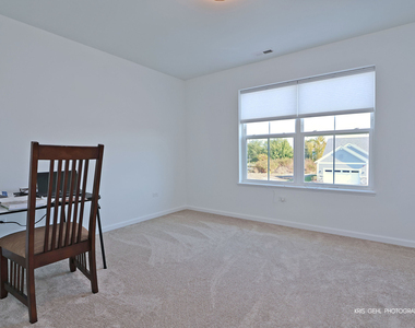 2490 Olivia Court - Photo Thumbnail 17