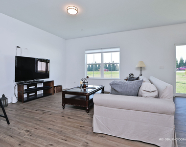 2490 Olivia Court - Photo Thumbnail 4