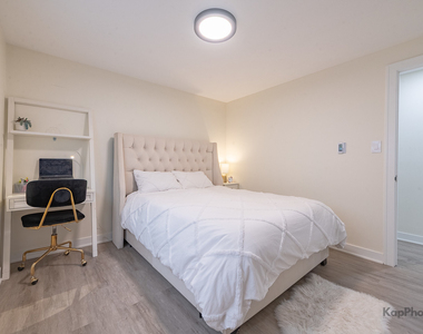 6612 W 64th Place - Photo Thumbnail 19