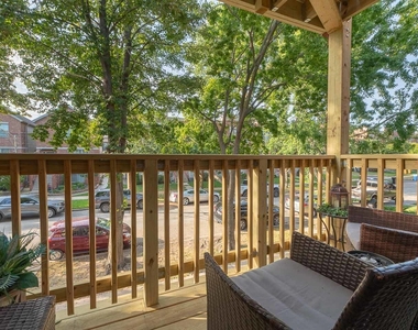 6612 W 64th Place - Photo Thumbnail 26