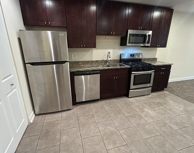 2808 N Major Avenue - Photo Thumbnail 2