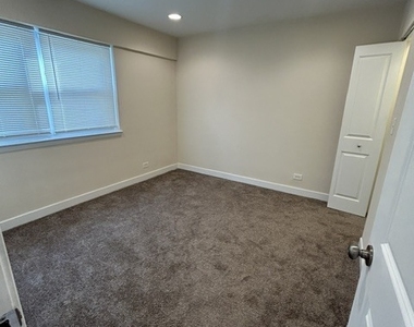 2808 N Major Avenue - Photo Thumbnail 8