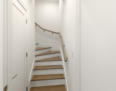 6227 D S Ellis Avenue - Photo Thumbnail 31