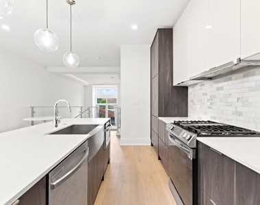 6227 D S Ellis Avenue - Photo Thumbnail 6