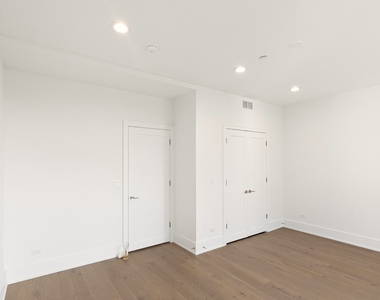 6227 D S Ellis Avenue - Photo Thumbnail 11