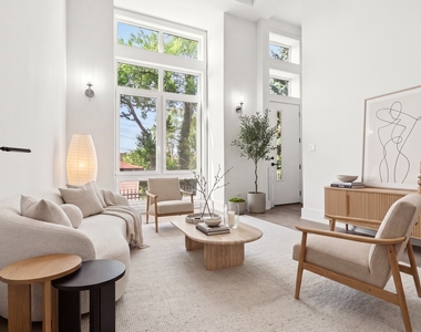 6227 D S Ellis Avenue - Photo Thumbnail 2
