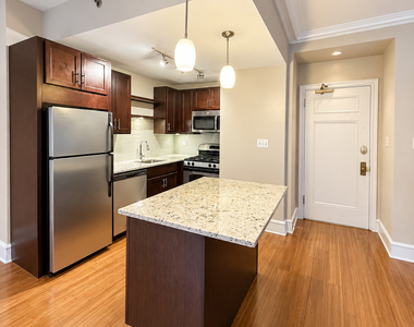 3170 N Sheridan Road - Photo Thumbnail 5