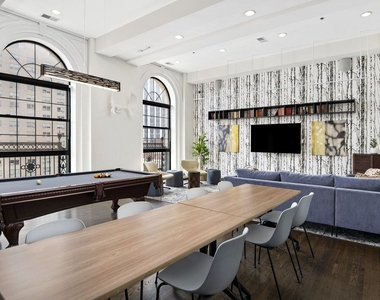 3170 N Sheridan Road - Photo Thumbnail 18