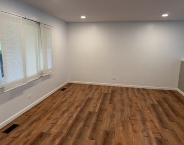 930 Dorncliff Lane - Photo Thumbnail 8