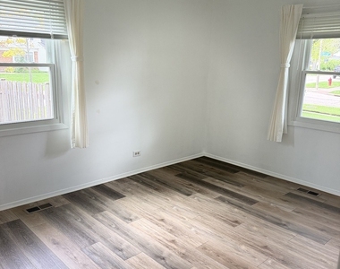 930 Dorncliff Lane - Photo Thumbnail 13