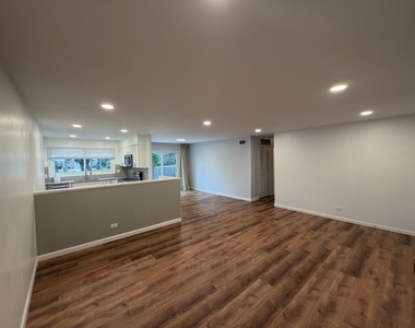 930 Dorncliff Lane - Photo Thumbnail 2