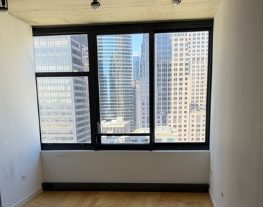 235 W Van Buren Street - Photo Thumbnail 3