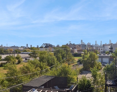 2323 N Lister Avenue - Photo Thumbnail 21