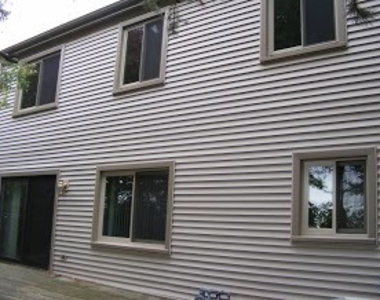 330 E Forest Knoll Drive - Photo Thumbnail 12