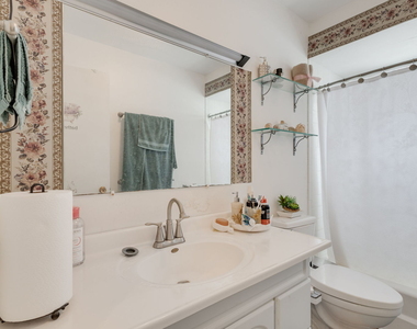 5501 S Washington Street - Photo Thumbnail 11