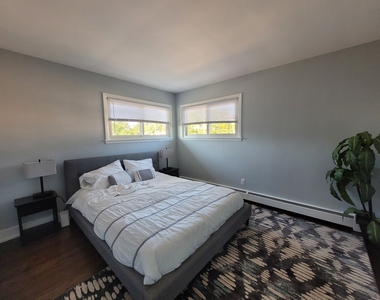 2246 S 17th Avenue - Photo Thumbnail 6