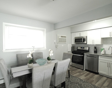 2246 S 17th Avenue - Photo Thumbnail 2