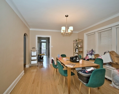 6609 N Artesian Avenue - Photo Thumbnail 7