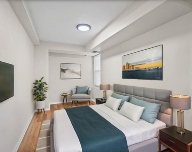 2710 W Fletcher Street - Photo Thumbnail 6