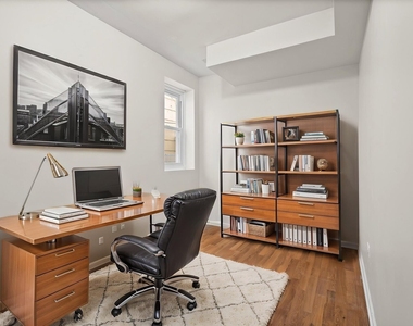 2710 W Fletcher Street - Photo Thumbnail 9