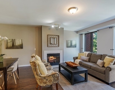 343 W Old Town Court - Photo Thumbnail 1