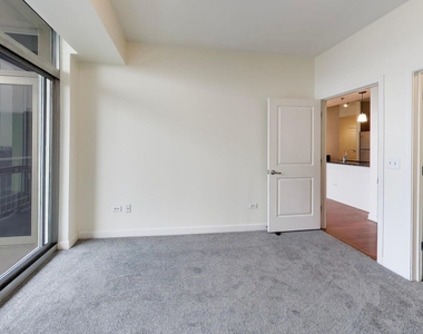 1400 S Michigan Avenue - Photo Thumbnail 14