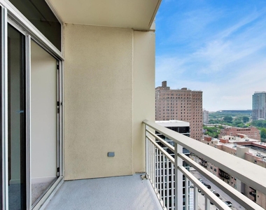 1400 S Michigan Avenue - Photo Thumbnail 17