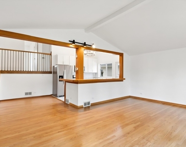 403 E Lake Avenue - Photo Thumbnail 9