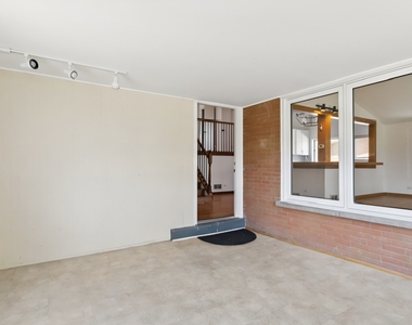 403 E Lake Avenue - Photo Thumbnail 7