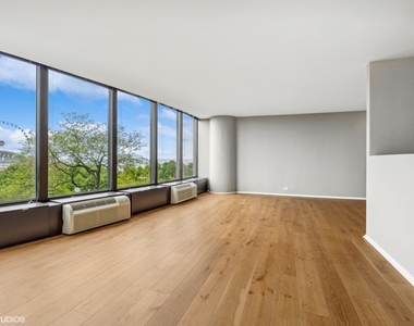505 N Lake Shore Drive - Photo Thumbnail 1