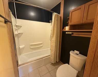 613 Newberry Drive - Photo Thumbnail 6