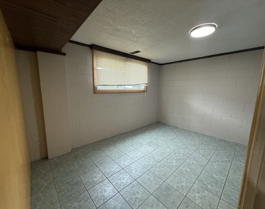 613 Newberry Drive - Photo Thumbnail 14