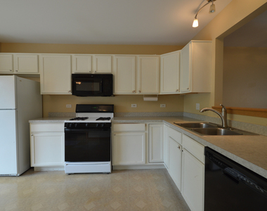 776 River Walk Drive - Photo Thumbnail 8