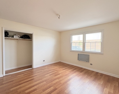 3201 W Berwyn Avenue - Photo Thumbnail 1