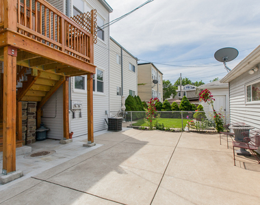 4986 N Major Avenue - Photo Thumbnail 16
