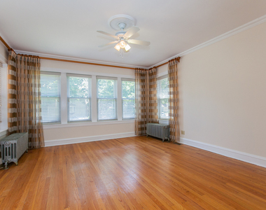 4986 N Major Avenue - Photo Thumbnail 2
