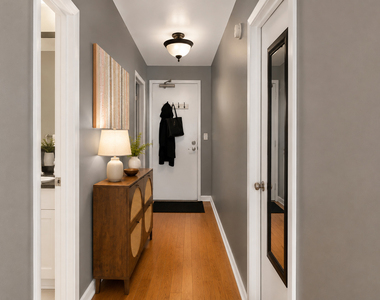 3033 N Sheridan Road - Photo Thumbnail 1
