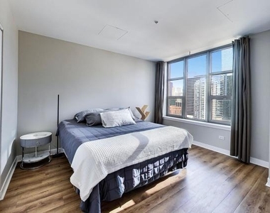 200 N Jefferson Street - Photo Thumbnail 5