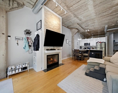 1000 W 15th Street - Photo Thumbnail 9