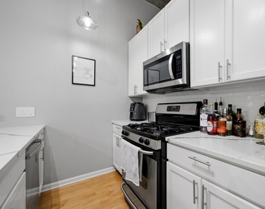 1000 W 15th Street - Photo Thumbnail 10