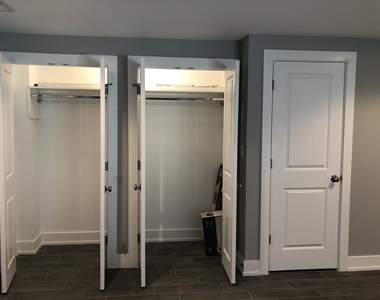 1730 W Nelson Street - Photo Thumbnail 19
