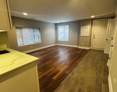 1730 W Nelson Street - Photo Thumbnail 25