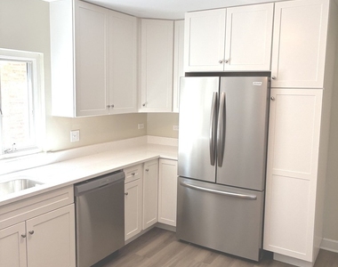 2317 Brown Avenue - Photo Thumbnail 2