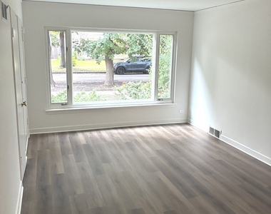 2317 Brown Avenue - Photo Thumbnail 1