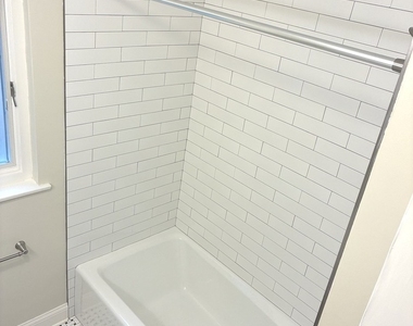 2317 Brown Avenue - Photo Thumbnail 6