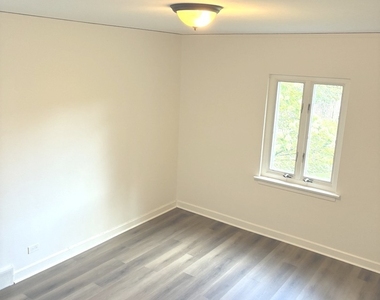 2317 Brown Avenue - Photo Thumbnail 4
